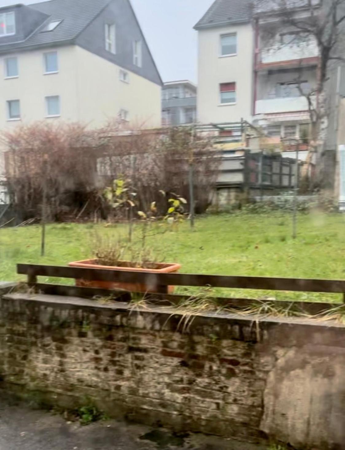 Tunnel - Nordbahntrasse, Kontaktloser Self-check-in, Netflix * Wuppertal
